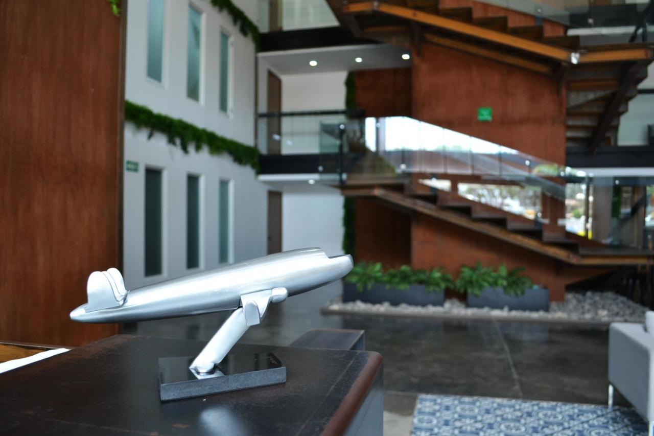 Hangar Select Aeropuerto Guadalajara Las Pintas Ngoại thất bức ảnh